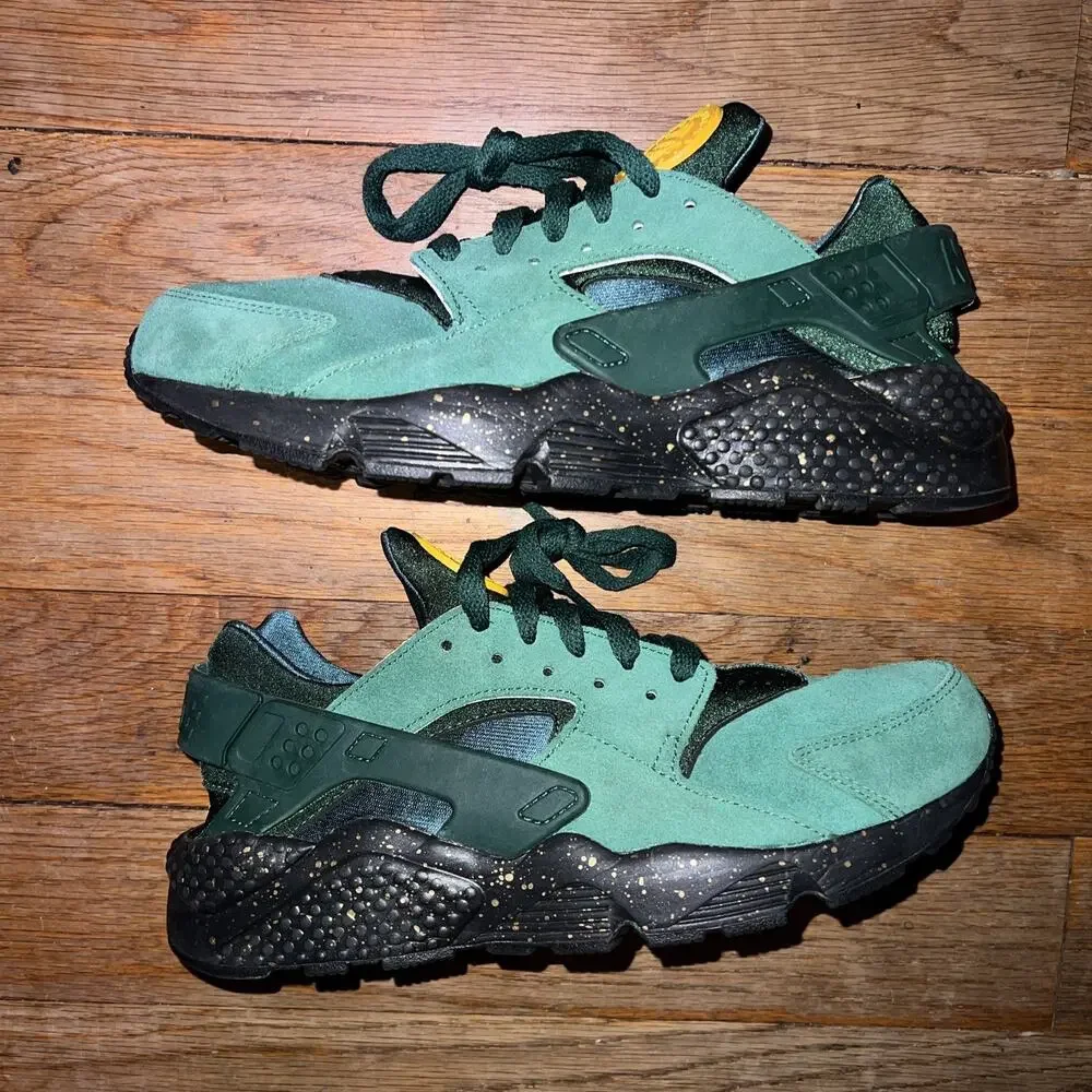 Nike ID By You x Unique Life Huarache Golden Forrest Green Women Sz. 10.5/Men 9